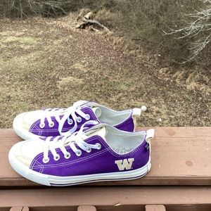 Unisex SKICKS Purple Washington Huskies Low Top Shoes Women’s 8 Men’s 6